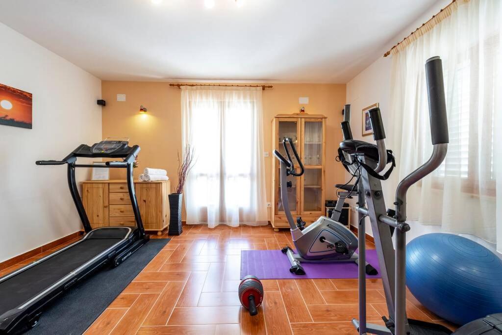 Vila Vergatum-privacy,gym,billiards,table tennis Donji Brgat Eksteriør bilde