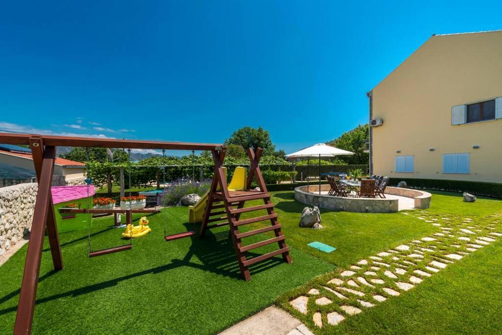 Vila Vergatum-privacy,gym,billiards,table tennis Donji Brgat Eksteriør bilde